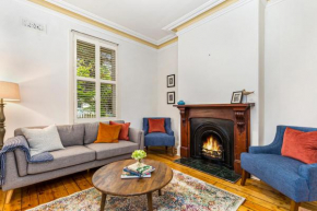 MadeComfy Spacious 3-Bed Terrace With Balcony